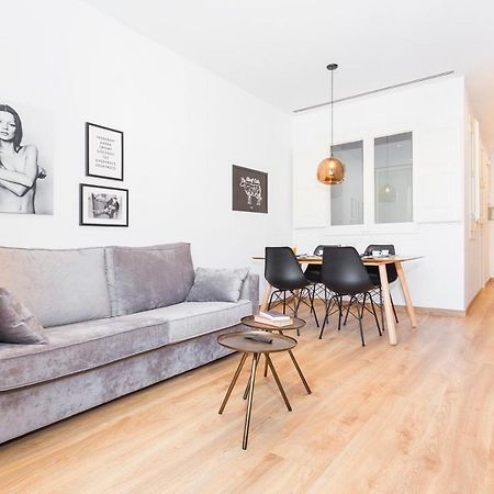 Cozy Apartment Close To Passeig De Gracia Barcelona Exteriör bild