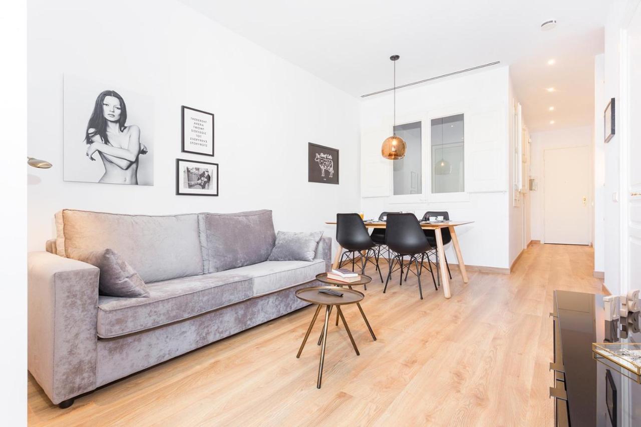 Cozy Apartment Close To Passeig De Gracia Barcelona Exteriör bild