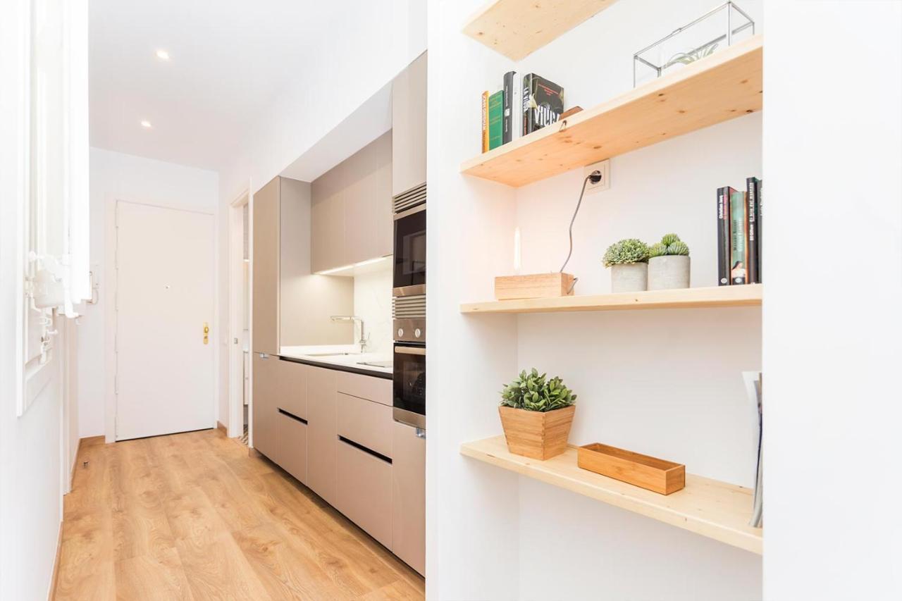 Cozy Apartment Close To Passeig De Gracia Barcelona Exteriör bild