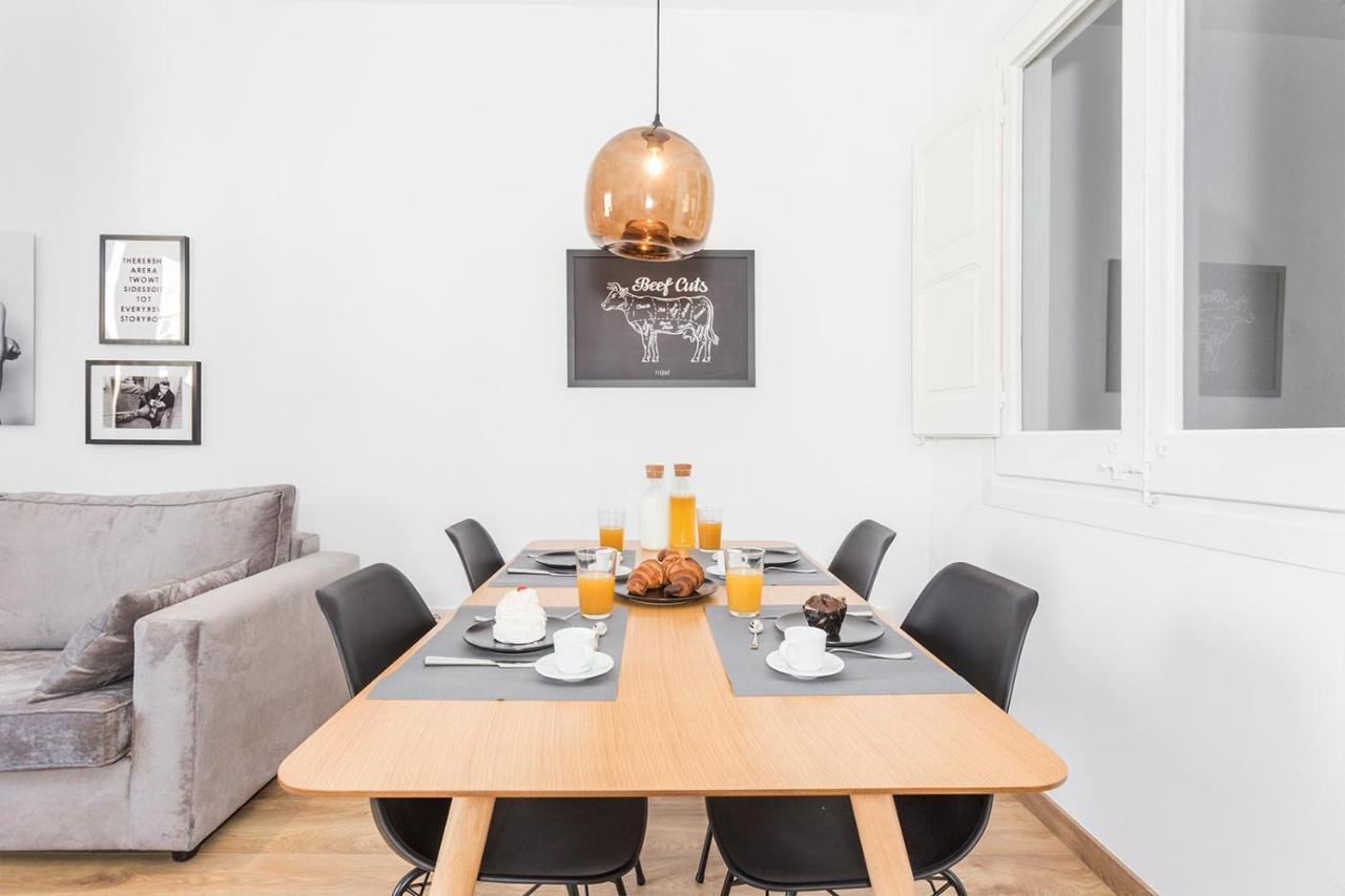 Cozy Apartment Close To Passeig De Gracia Barcelona Exteriör bild