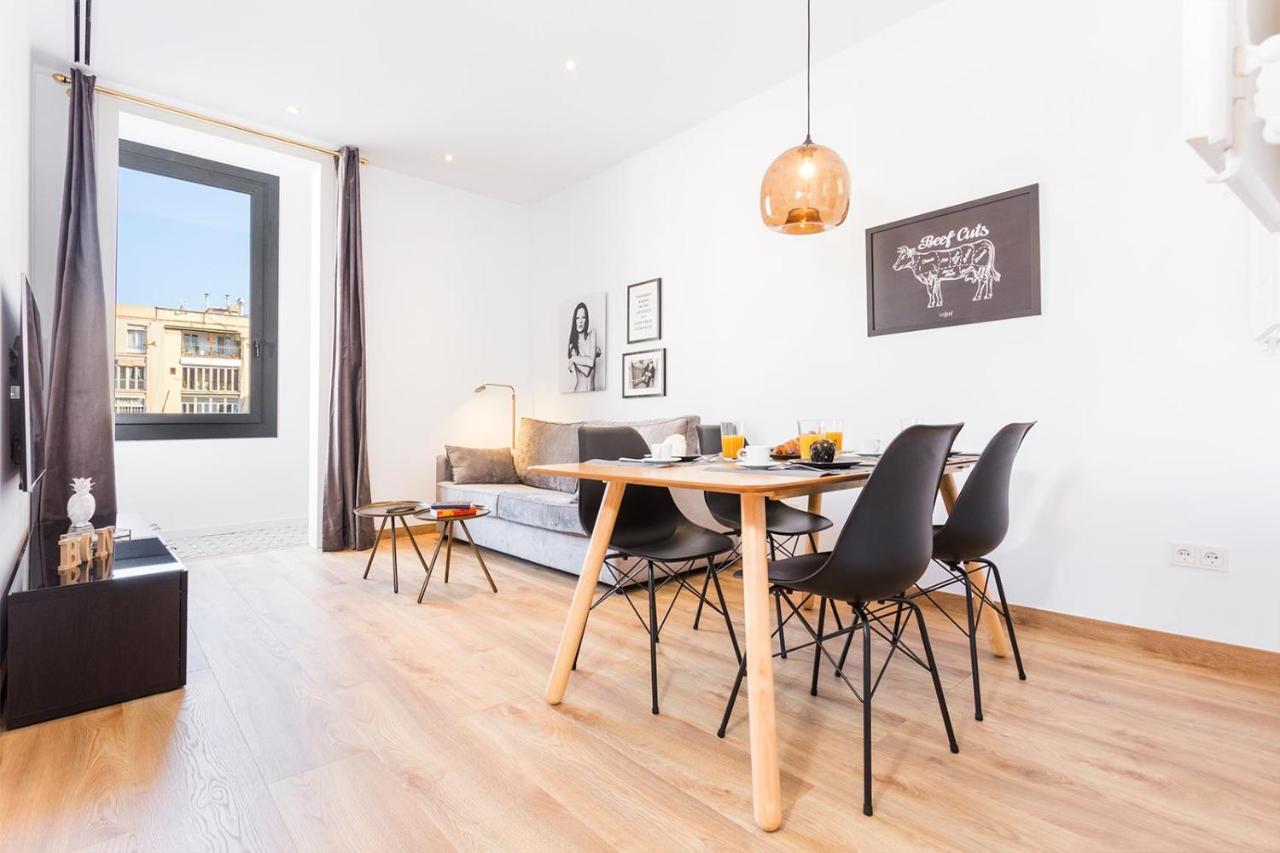 Cozy Apartment Close To Passeig De Gracia Barcelona Exteriör bild