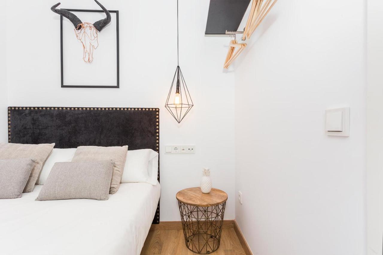 Cozy Apartment Close To Passeig De Gracia Barcelona Exteriör bild